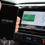 إضافة Android Auto وCarPlay